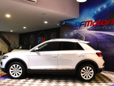 Volkswagen T-Roc Carat 1.5 TSI 150 DSG GPS Virtual ACC Parc Assist front Lane Caméra Hayon Parc Assist JA 17
