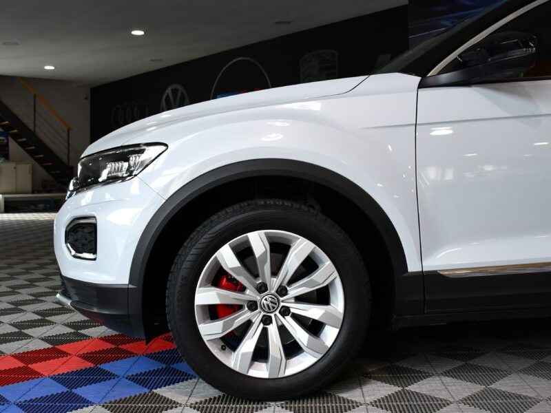 Volkswagen T-Roc Carat 1.5 TSI 150 DSG GPS Virtual Car Play Vebasto Front Lane Hayon JA 17