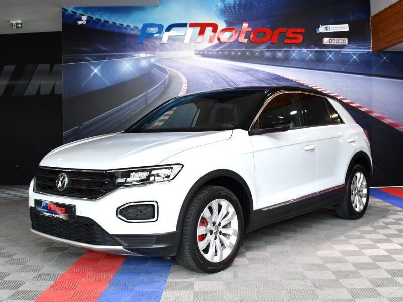Volkswagen T-Roc Carat 1.5 TSI 150 DSG GPS Virtual Car Play Vebasto Front Lane Hayon JA 17