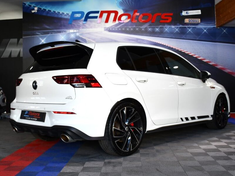 Volkswagen Golf 8 GTI Clubsport 2.0 TSI 300 DSG GPS Mode Virtual ACC Caméra Induction Lumière d’ambiance Front Lane JA 19