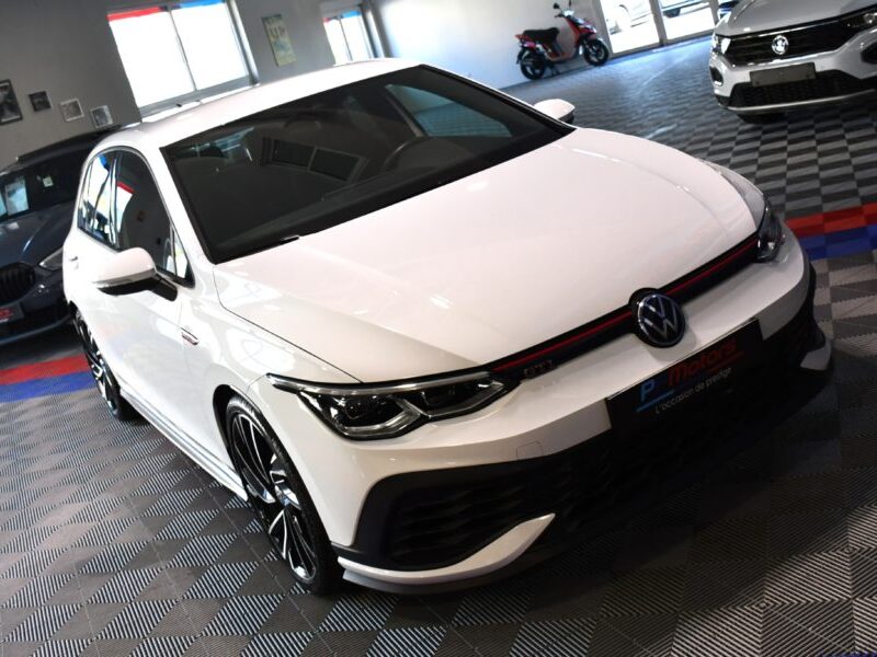 Volkswagen Golf 8 GTI Clubsport 2.0 TSI 300 DSG GPS Mode Virtual ACC Caméra Induction Lumière d’ambiance Front Lane JA 19