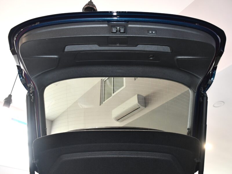 Audi Q3 Sportback S-Line Design Luxe 35 TFSI 150 S-Tronic GPS Virtual ACC Attelage Hayon LED Pré Sense Lane JA 19 Audi Sport
