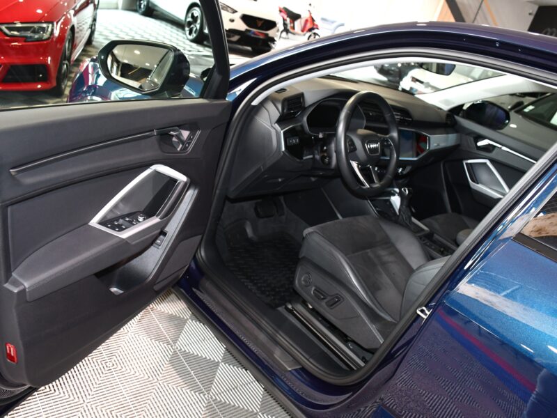 Audi Q3 Sportback S-Line Design Luxe 35 TFSI 150 S-Tronic GPS Virtual ACC Attelage Hayon LED Pré Sense Lane JA 19 Audi Sport