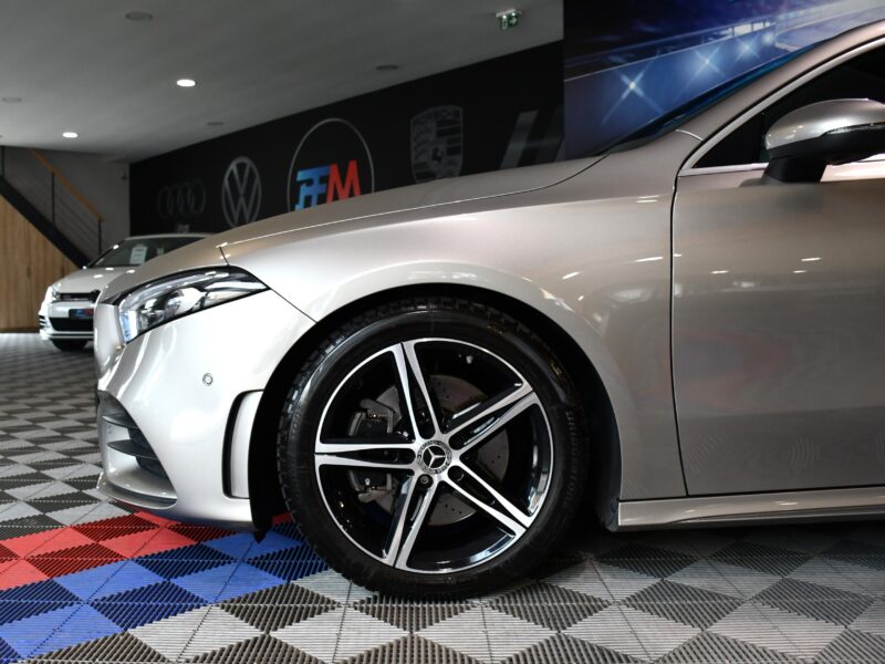 Mercedes Benz Classe A 220 AMG Line 2.0 190 BVA GPS Pro M-Bux Caméra Car Play Lumière D’Ambiance Burmester Multibeam JA 18