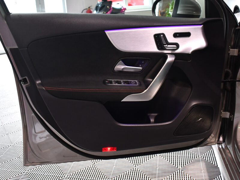 Mercedes Benz Classe A 220 AMG Line 2.0 190 BVA GPS Pro M-Bux Caméra Car Play Lumière D’Ambiance Burmester Multibeam JA 18