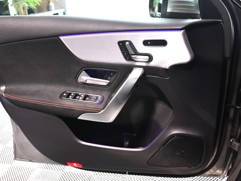 Mercedes Benz Classe A 220 AMG Line 2.0 190 BVA GPS Pro M-Bux Caméra Car Play Lumière D’Ambiance Burmester Multibeam JA 18