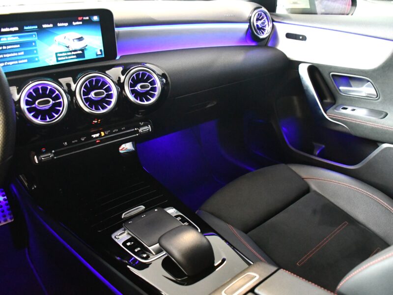 Mercedes Benz Classe A 220 AMG Line 2.0 190 BVA GPS Pro M-Bux Caméra Car Play Lumière D’Ambiance Burmester Multibeam JA 18