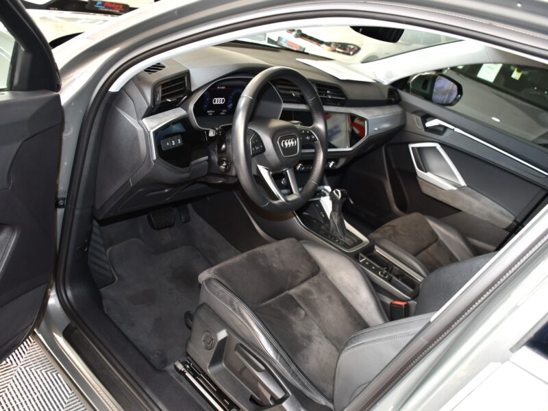 Audi Q3 Sportback S-Line Design Luxe 35 TDI 150 S-Tronic GPS Vebasto Virtuyal Hayon Attelage LED Caméra ACC Pré Sense JA 19