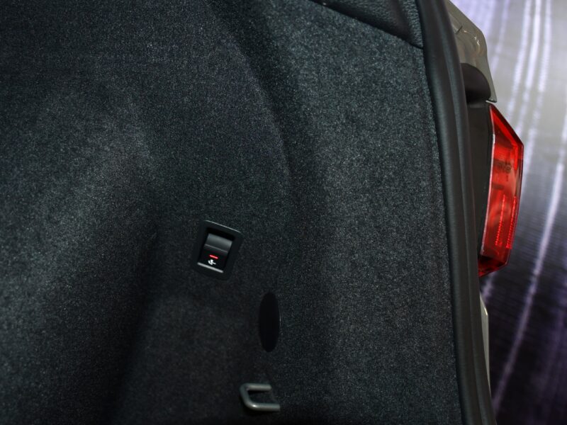 Audi Q3 Sportback S-Line Design Luxe 35 TDI 150 S-Tronic GPS Vebasto Virtuyal Hayon Attelage LED Caméra ACC Pré Sense JA 19