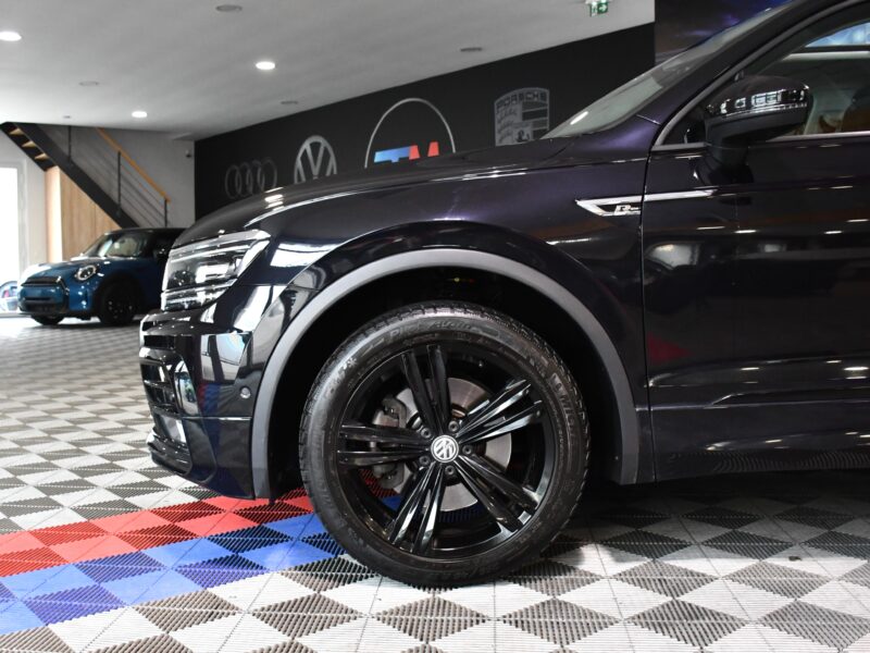 Volkswagen Tiguan R-Line Carat Exclusive 2.0 TDI 190 DSG 4Motion GPS Pro ACC DCC Virtual Attelage Caméra Vebasto Front Lane JA 19