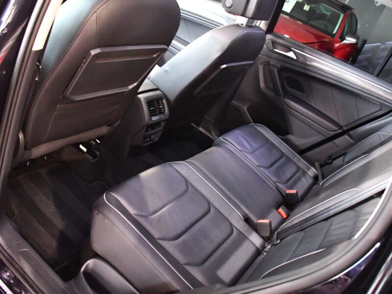 Volkswagen Tiguan R-Line Carat Exclusive 2.0 TDI 190 DSG 4Motion GPS Pro ACC DCC Virtual Attelage Caméra Vebasto Front Lane JA 19