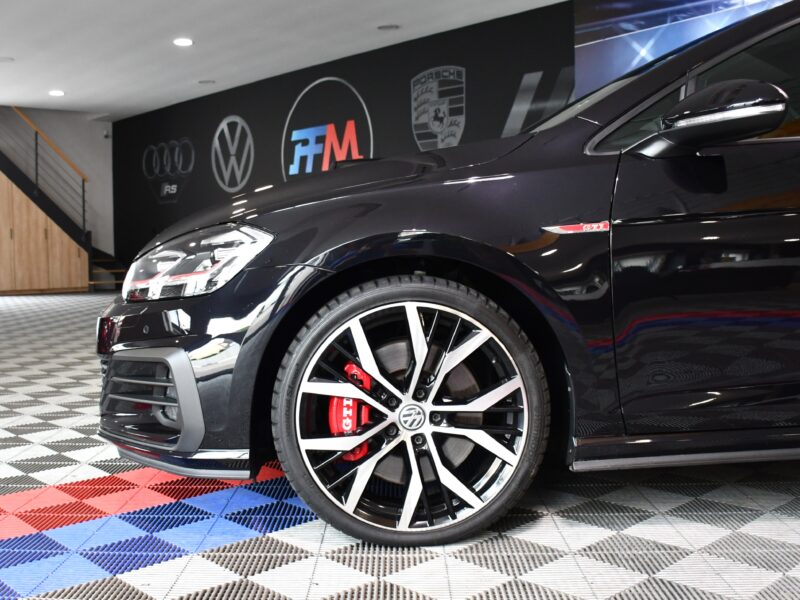 Volkswagen Golf 7 GTI Performance 2.0 TSI 245 DSG GPS Pro Dynaudio ACC DCC Cuir Car Play Front Lane JA 19