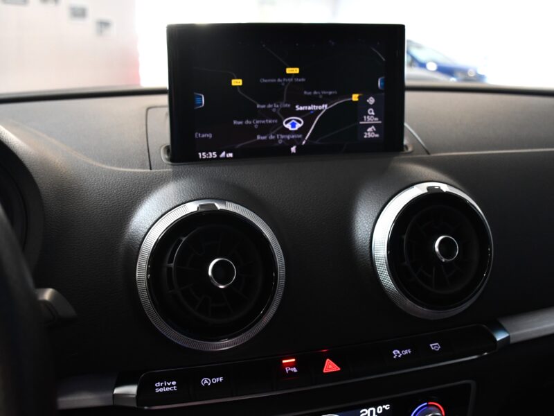 Audi A3 Sportback S-Line 40 TFSI 190 S-Tronic GPS Virtual Régulateur Cuir TO Drive JA 18