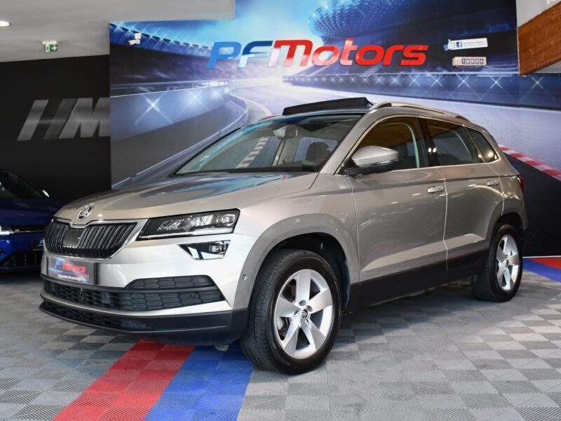 Skoda Karoq Style 1.5 TSI 150 DSG GPS TO Caméra Cuir Parc Assist Hayon Attelage Régulateur Smartlink JA 17
