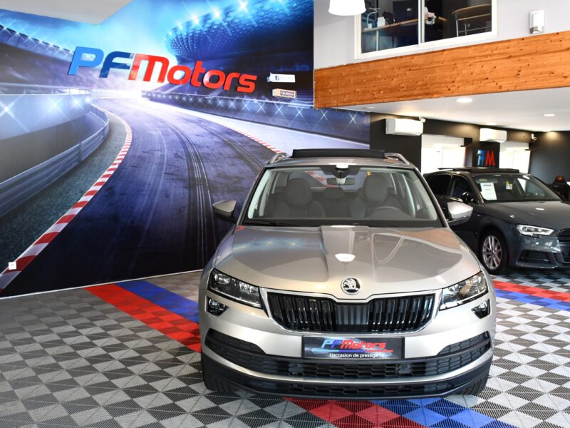 Skoda Karoq Style 1.5 TSI 150 DSG GPS TO Caméra Cuir Parc Assist Hayon Attelage Régulateur Smartlink JA 17