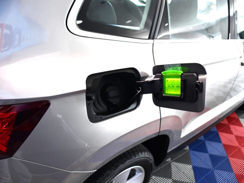 Skoda Karoq Style 1.5 TSI 150 DSG GPS TO Caméra Cuir Parc Assist Hayon Attelage Régulateur Smartlink JA 17