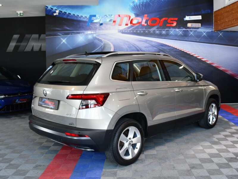 Skoda Karoq Style 1.5 TSI 150 DSG GPS TO Caméra Cuir Parc Assist Hayon Attelage Régulateur Smartlink JA 17