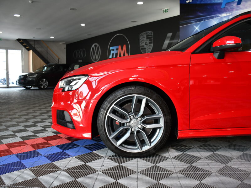 Audi S3 Sportback 2.0 TFSI 300 Quattro S-Tronic GPS Virtual Sièges Baquet TO Parc Assist Carbone JA 18