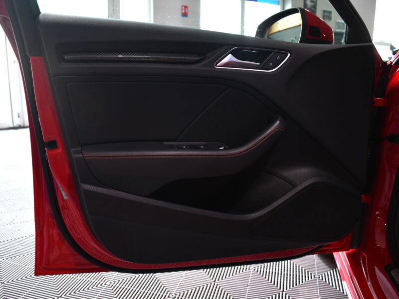 Audi S3 Sportback 2.0 TFSI 300 Quattro S-Tronic GPS Virtual Sièges Baquet TO Parc Assist Carbone JA 18