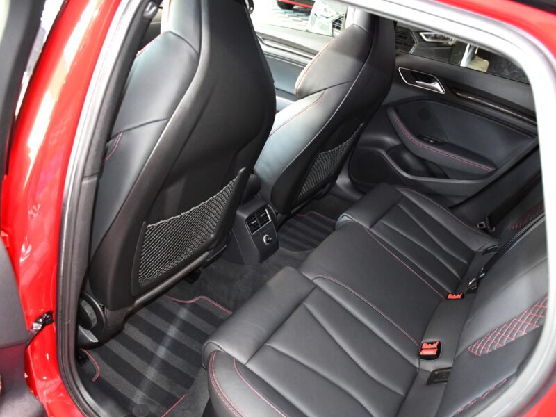 Audi S3 Sportback 2.0 TFSI 300 Quattro S-Tronic GPS Virtual Sièges Baquet TO Parc Assist Carbone JA 18