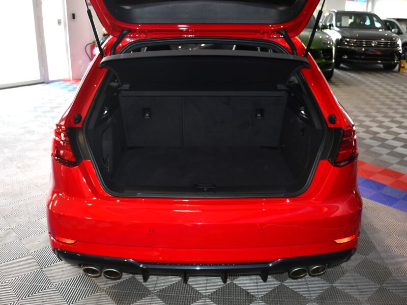 Audi S3 Sportback 2.0 TFSI 300 Quattro S-Tronic GPS Virtual Sièges Baquet TO Parc Assist Carbone JA 18