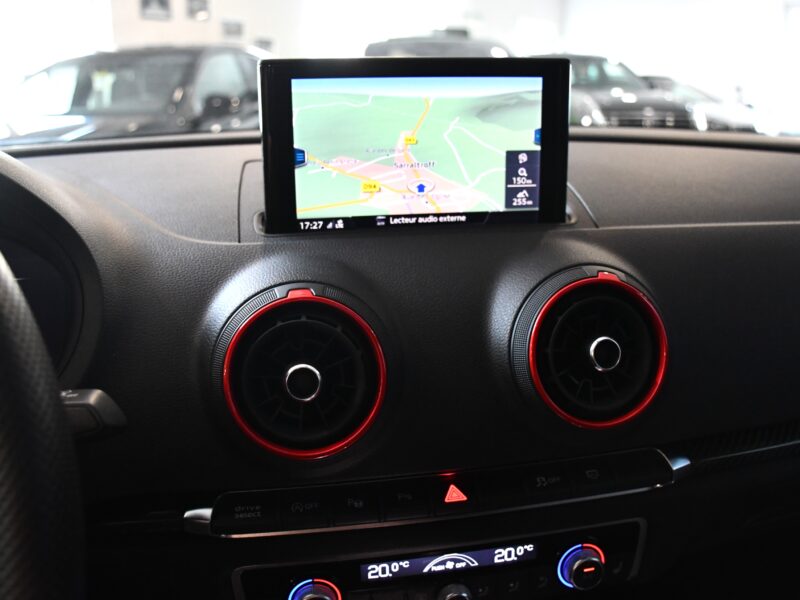 Audi S3 Sportback 2.0 TFSI 300 Quattro S-Tronic GPS Virtual Sièges Baquet TO Parc Assist Carbone JA 18