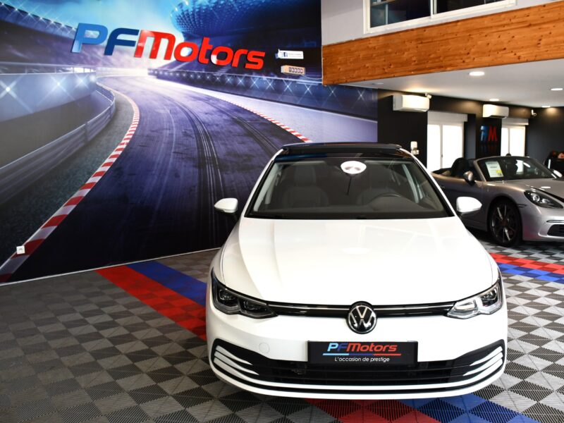 Volkswagen Golf 8 Life 1.5 TSI 150 BVM6 GPS Virtual TO IQ Light ACC Tri-Zone Attelage ACC Lane Lumière D’ambiance JA 18