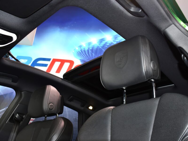 Porsche Macan S 3.0 V6 354 PDK GPS Attelage Suspension Pneumatique Caméra 360 Pack Chrono Vebasto ACC BOSE TO Sièges Ventilés JA 21