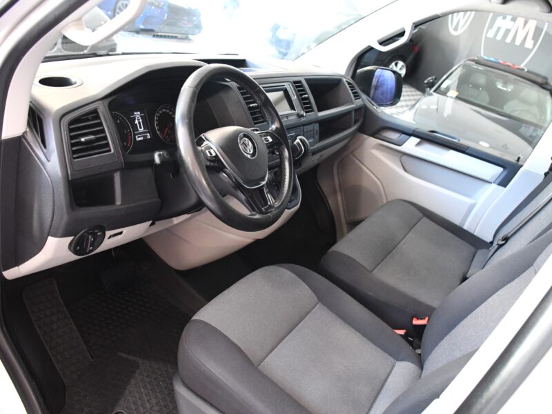 Volkswagen Transporter T6 2.0 TDI 150 DSG 3 portes Bluetooth Attelage Vebasto Front Régulateur JA 16
