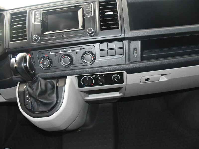 Volkswagen Transporter T6 2.0 TDI 150 DSG 3 portes Bluetooth Attelage Vebasto Front Régulateur JA 16