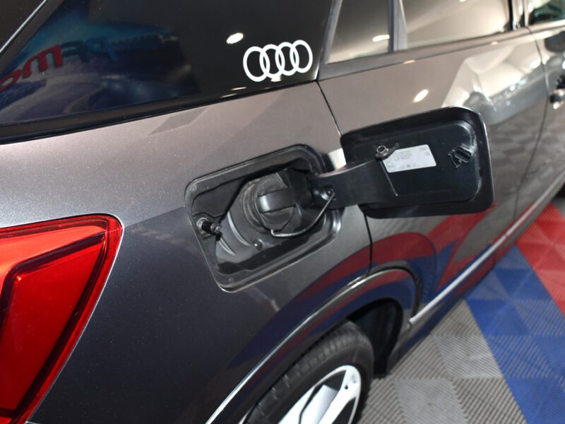 Audi Q2 S-Line 35 TFSI 150 S-Tronic GPS Virtual Pré Sense ACC TO Attelage Car Play Lane JA 19 Audi Sport
