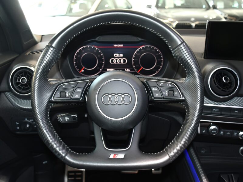 Audi Q2 S-Line 35 TFSI 150 S-Tronic GPS Virtual Pré Sense ACC TO Attelage Car Play Lane JA 19 Audi Sport