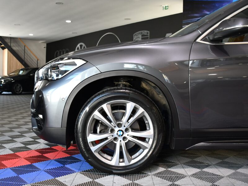BMW X1 Sport 18DA X-Drive 150 BVA GPS Hayon Attelage Affichage Tête Haute Semi Cuir LED JA 18