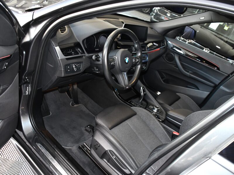 BMW X1 Sport 18DA X-Drive 150 BVA GPS Hayon Attelage Affichage Tête Haute Semi Cuir LED JA 18