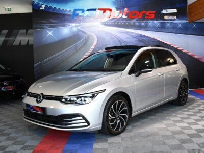 Volkswagen Golf 8 Life 1.5 TSI 150 BVM6 Car Play TO Lane ACC Front IQ Light Volant Chauffant JA 17