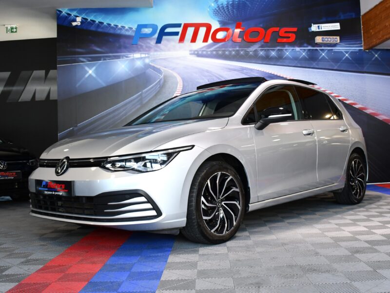 Volkswagen Golf 8 Life 1.5 TSI 150 BVM6 Car Play TO Lane ACC Front IQ Light Volant Chauffant JA 17