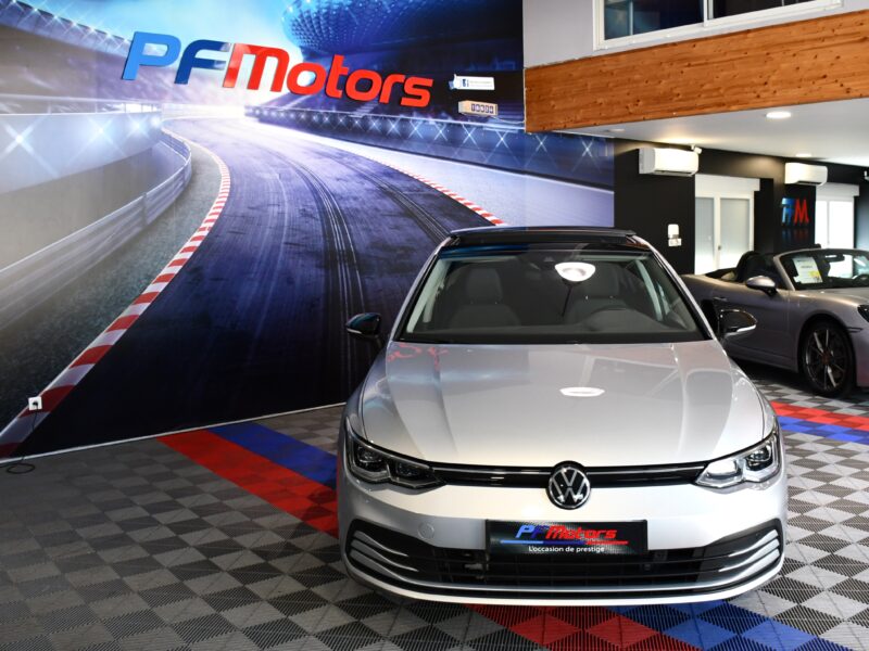 Volkswagen Golf 8 Life 1.5 TSI 150 BVM6 Car Play TO Lane ACC Front IQ Light Volant Chauffant JA 17