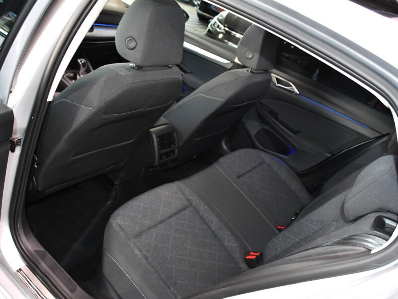Volkswagen Golf 8 Life 1.5 TSI 150 BVM6 Car Play TO Lane ACC Front IQ Light Volant Chauffant JA 17
