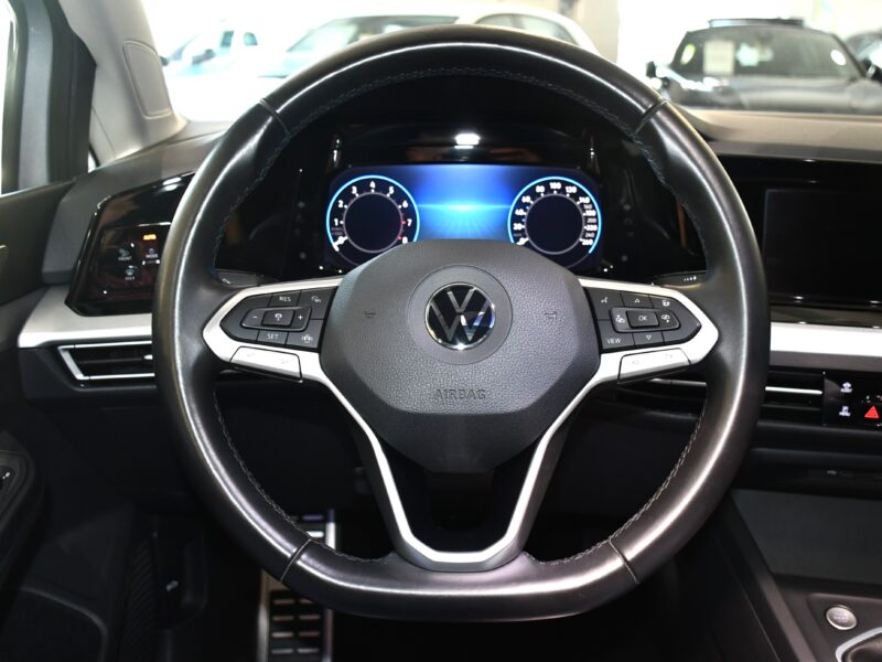 Volkswagen Golf 8 Life 1.5 TSI 150 BVM6 Car Play TO Lane ACC Front IQ Light Volant Chauffant JA 17