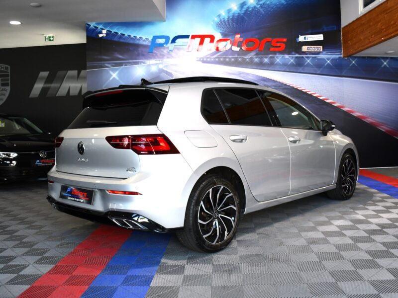 Volkswagen Golf 8 Life 1.5 TSI 150 BVM6 Car Play TO Lane ACC Front IQ Light Volant Chauffant JA 17
