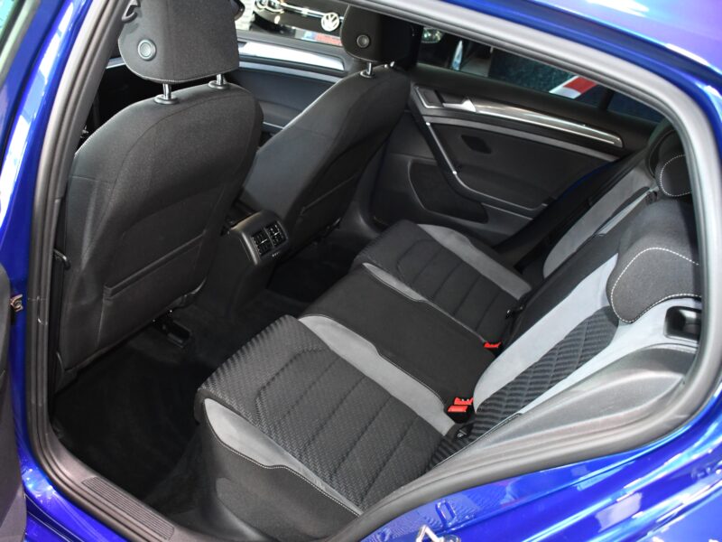 Volkswagen Golf 7 Facelift R-Line 1.4 TSI 150 BVM6 Bluetooth Régulateur Alcantara Auto Hold JA 17