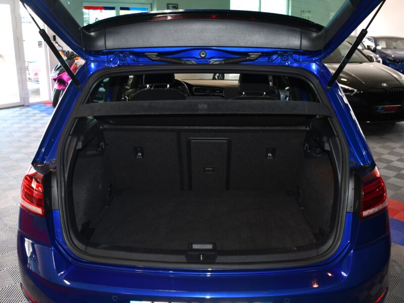 Volkswagen Golf 7 Facelift R-Line 1.4 TSI 150 BVM6 Bluetooth Régulateur Alcantara Auto Hold JA 17