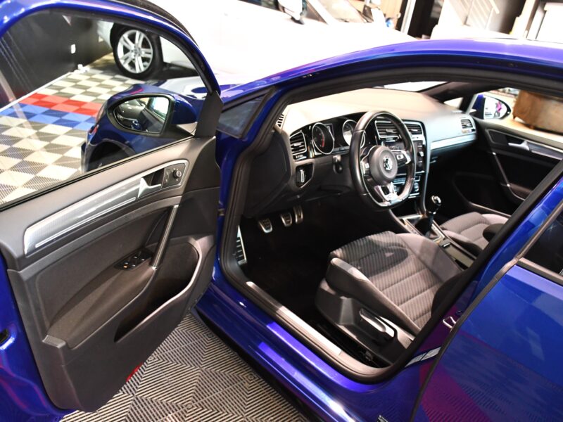 Volkswagen Golf 7 Facelift R-Line 1.4 TSI 150 BVM6 Bluetooth Régulateur Alcantara Auto Hold JA 17