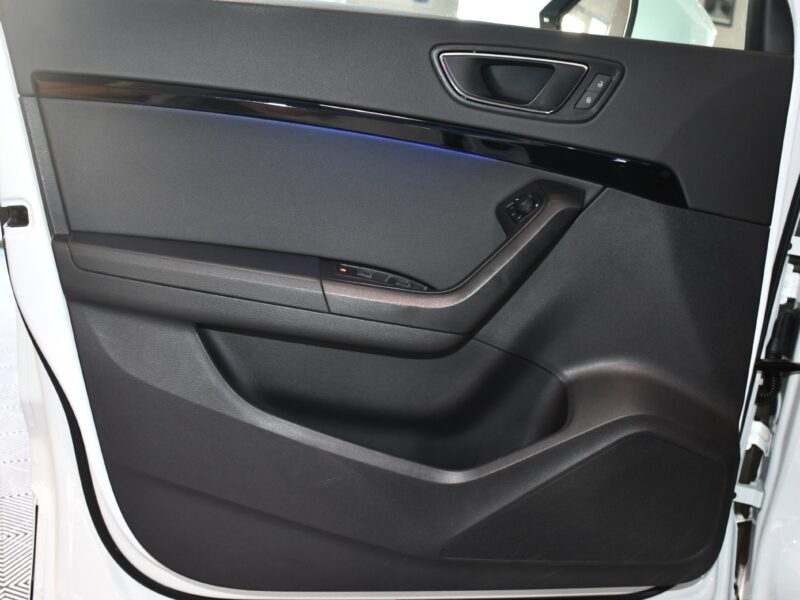 Séat Ateca FR 2.0 TDI 150 DSG 4Drive GPS Virtual ACC Cuir Hayon Attelage Parc Assist Caméra JA 18