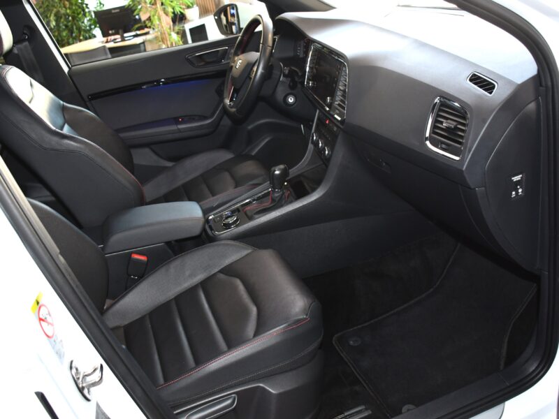 Séat Ateca FR 2.0 TDI 150 DSG 4Drive GPS Virtual ACC Cuir Hayon Attelage Parc Assist Caméra JA 18