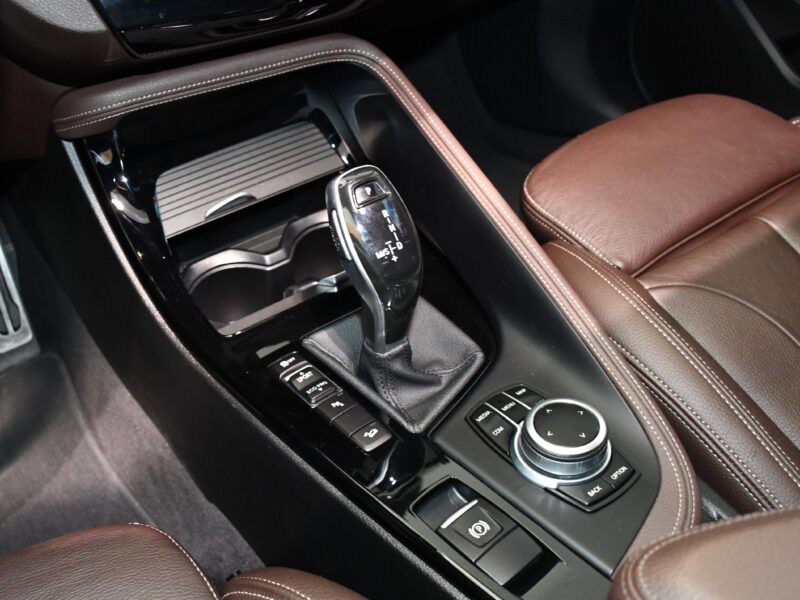 BMW X2 X-Drive Sport 20d 190 BVA GPS TO Caméra Harman Kardon Hayon Cuir LED JA 20