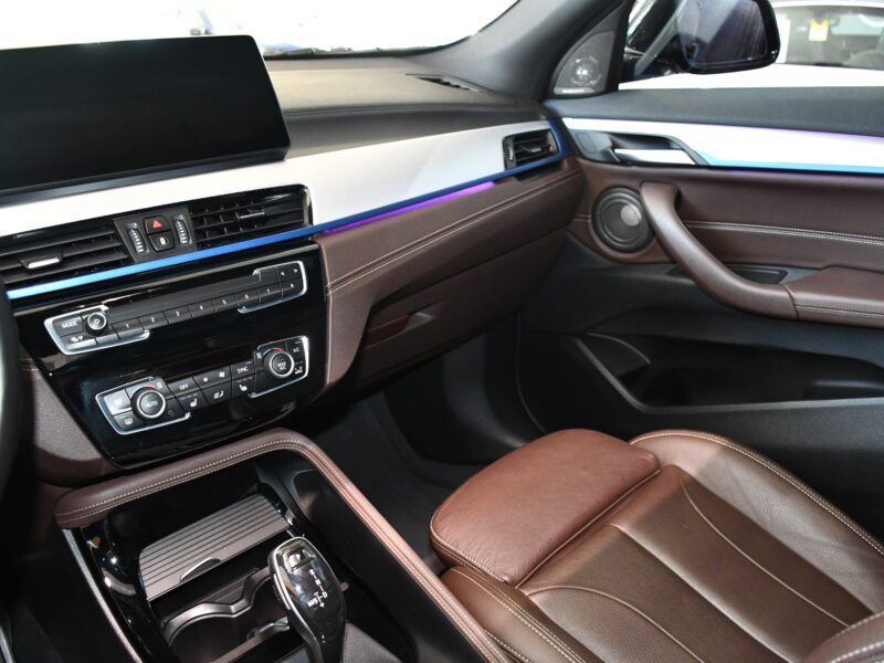 BMW X2 X-Drive Sport 20d 190 BVA GPS TO Caméra Harman Kardon Hayon Cuir LED JA 20
