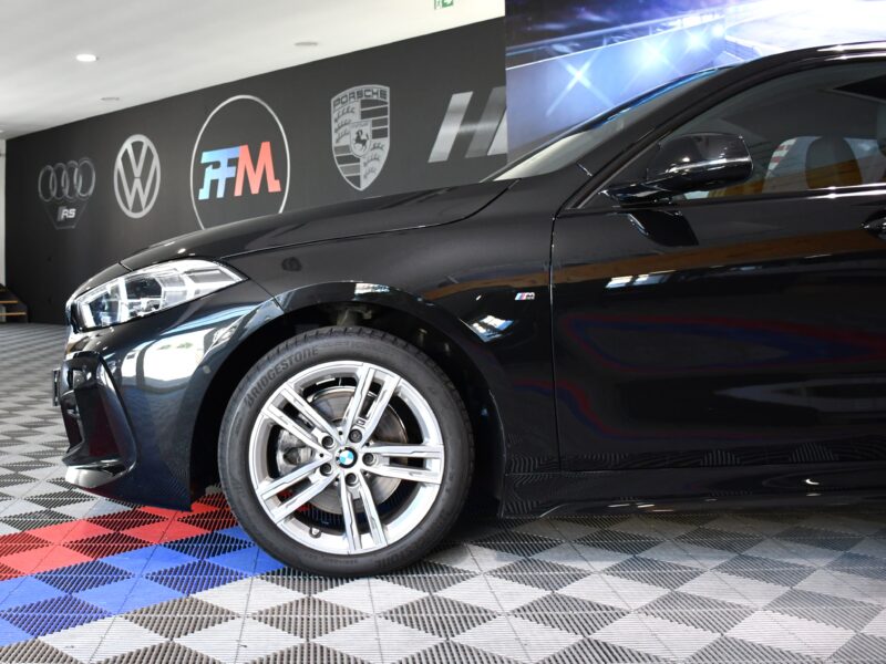 BMW 118iA M-Sport 1.5 136 BVA7 GPS Virtual Caméra Car Play Mode LED Freinage JA 17