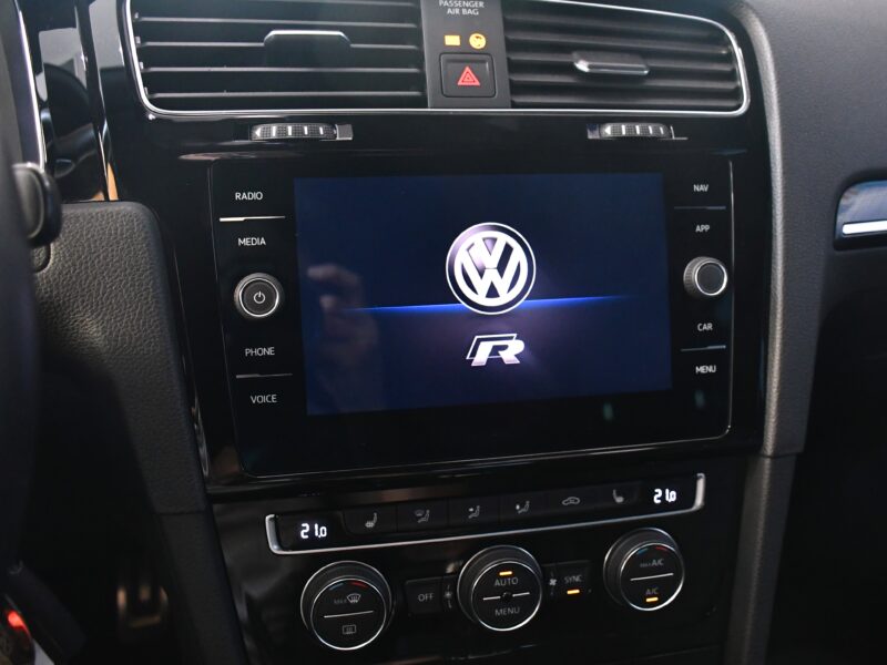 Volkswagen Golf 7 R Facelift 2.0 TSI 300 DSG 4Motion GPS Virtual ACC Car Play Mode Front JA 18