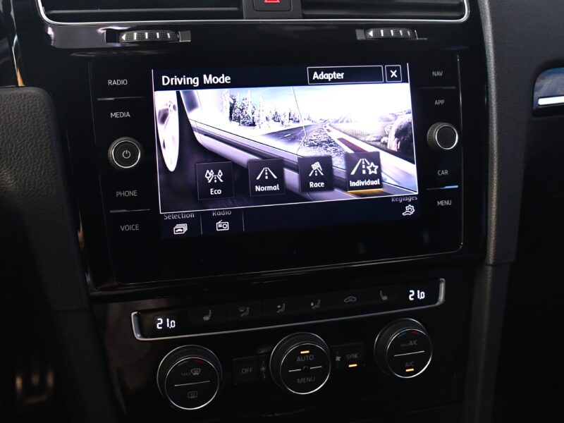 Volkswagen Golf 7 R Facelift 2.0 TSI 300 DSG 4Motion GPS Virtual ACC Car Play Mode Front JA 18